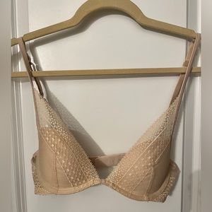 Victoria’s Secret bra size 34B